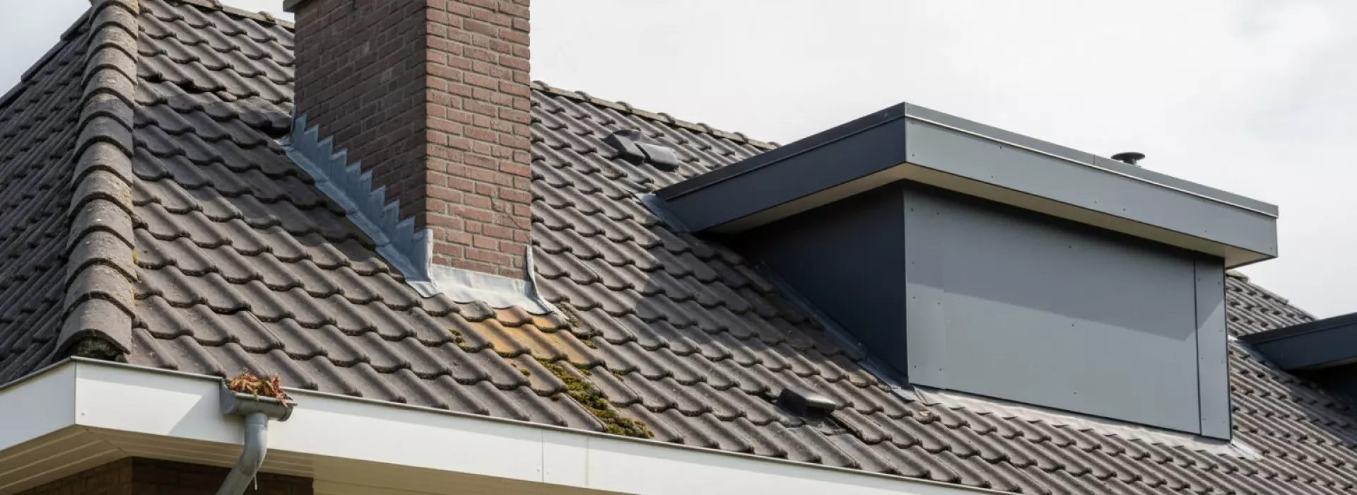5 tips waarmee je gemiste lekkage beperkt na aankoop of storm. Hoe ontstaat gemiste lekkage en waarom blijft het vaak onopgemerkt?